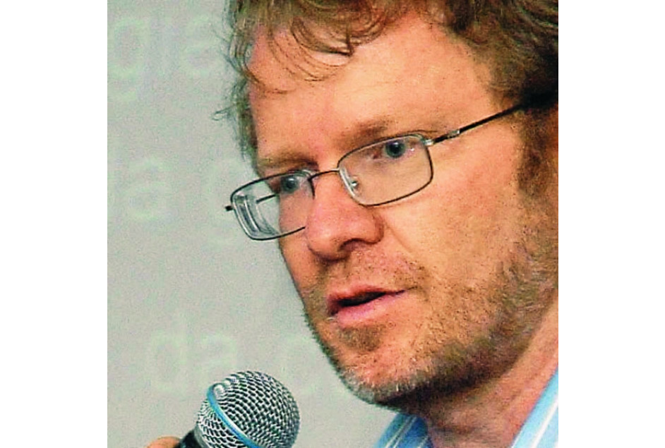 Sob o tema “Dimensões da Precarização do Trabalho”, Giovanni Alves apresenta o FISUL Personalidades