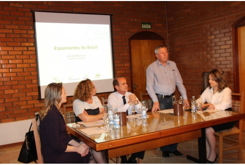 Inicia o 1º curso de sommelier do Pronatec Copa do RS 