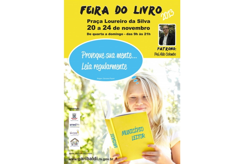 Crianças de projeto social se apresentam na Feira do Livro