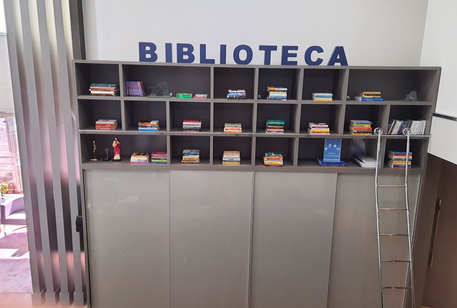 Apeme disponibiliza livros de sua Biblioteca para empréstimo