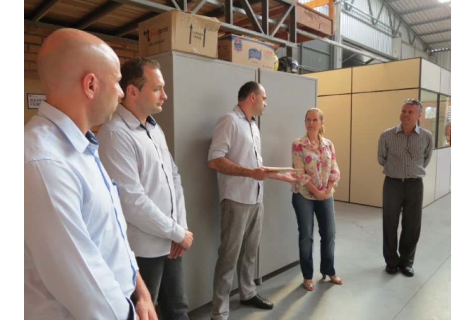 Plásticos Bellaforma adere ao projeto de incentivo à leitura