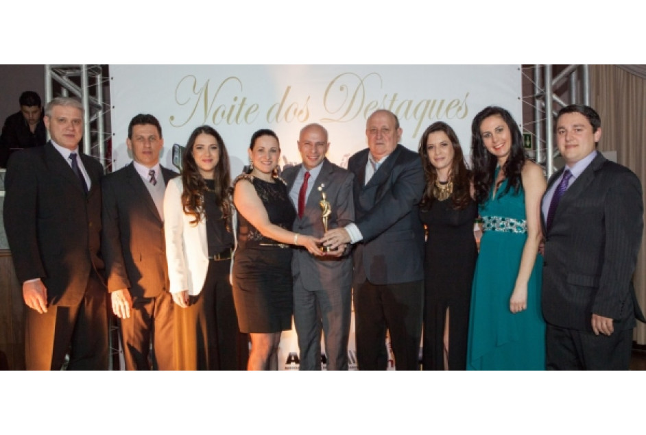  APEME homenageia 40 anos da Metalúrgica Simonaggio