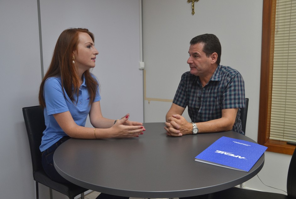 Presidente Rosângela visita Fernando Portinho, diretor do Jornal Novo Tempo