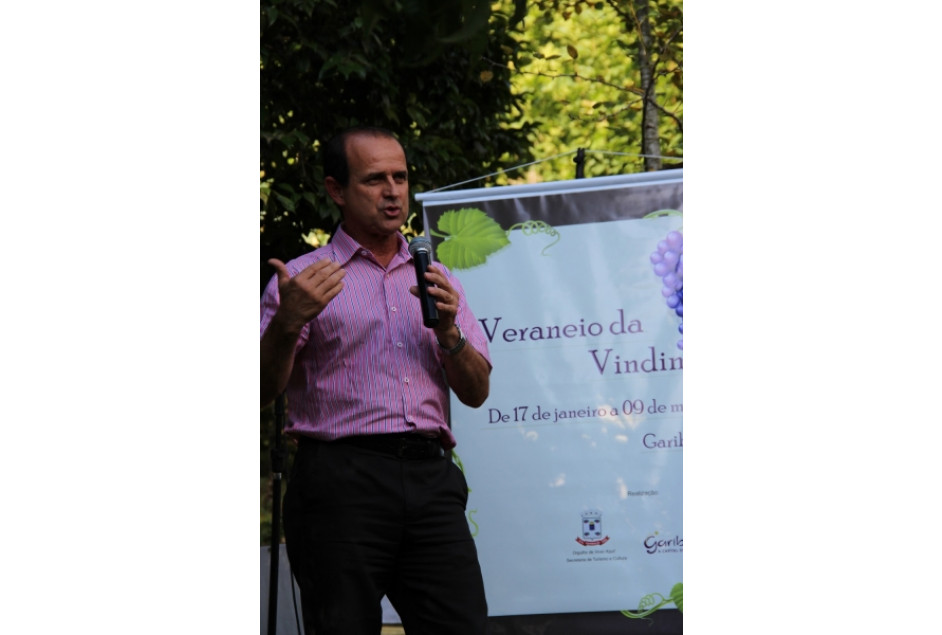 Aroma de uva, alegria do espumante e lembranças dos antepassados: está aberto o Veraneio da Vindima