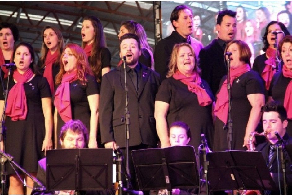 Coro Simplesmente abre inscrições para novos cantores